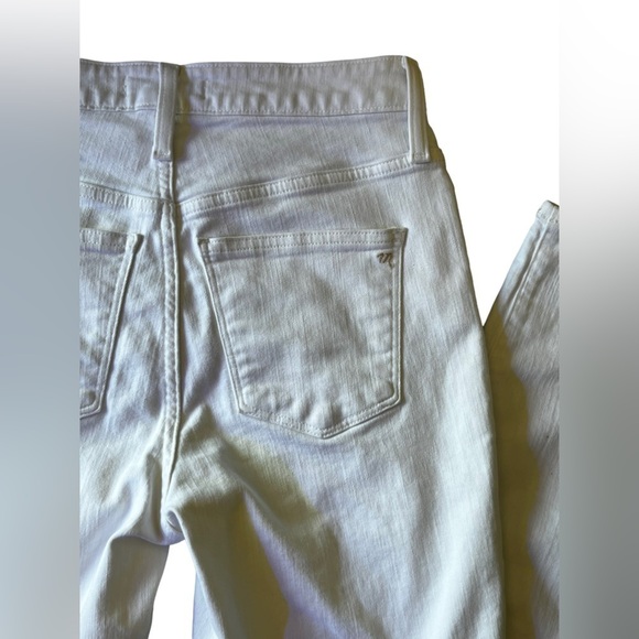 Madewell Curvy High Rise Skinny Jeans in Pure White - Picture 16 of 16